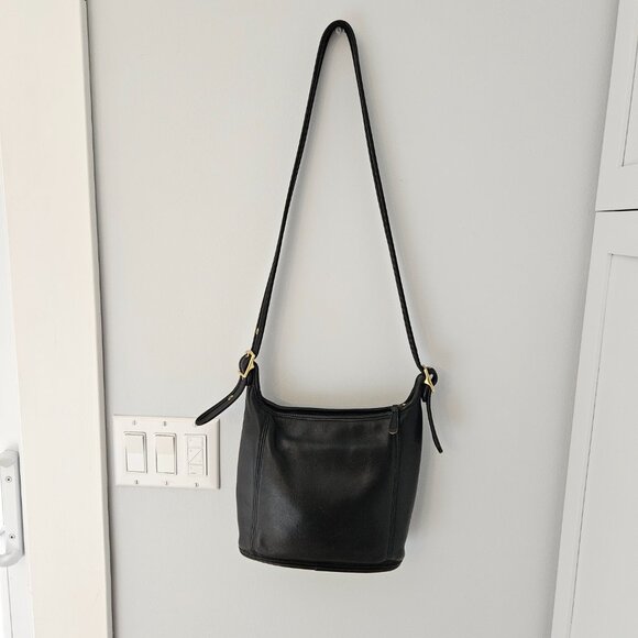 Vintage Coach Black Slim Duffle Sac - Made in USA (2000) - Like New Condition - Picture 7 of 15